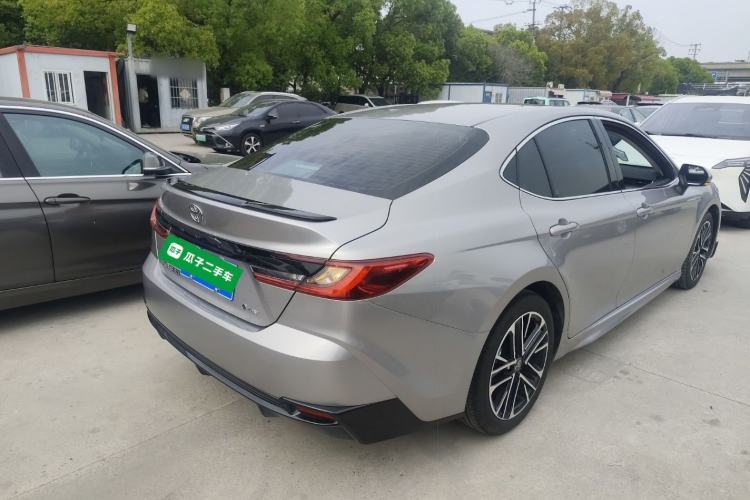 Used Toyota Camry 2026 Model Dual-Engine 2.0HSE Sport Lite Edition Rear Right 45 Deg