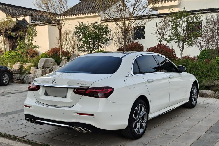 Used Mercedes-Benz E-Class 2022 E 300 L Sporty and Stylish Model Exterior 6