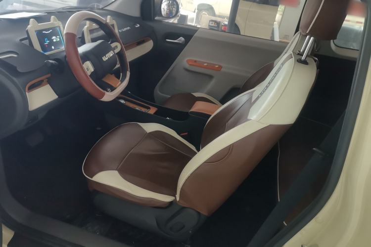 Used CHANGAN NEVO Lumin 2023 301km Honey Dew Edition Left Front Seat