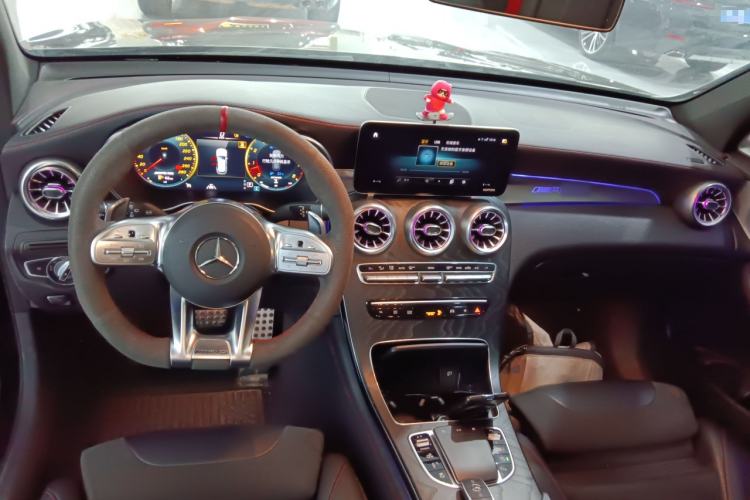 Used Mercedes-Benz GLC AMG 2020 AMG GLC 43 4MATIC Center Console