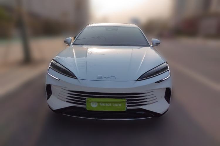 Used BYD Seal 2023 DM-i 1.5T 121km Flagship Model Front