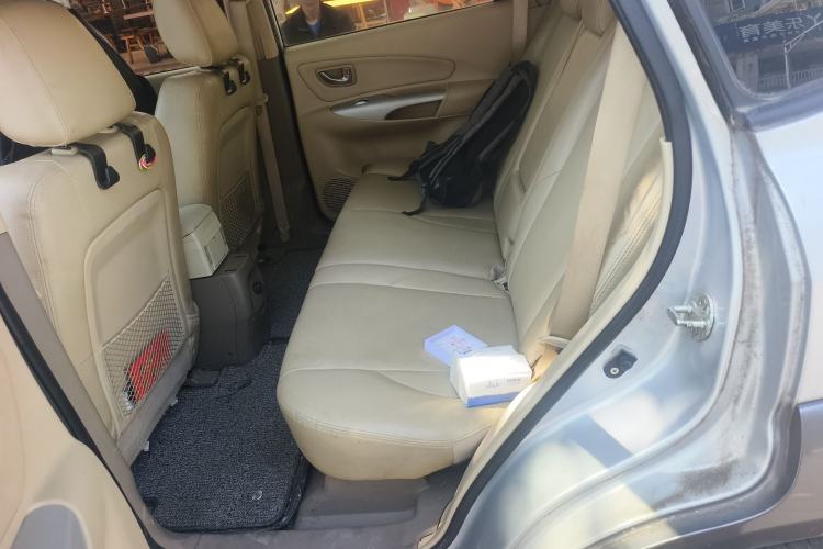 Used Hyundai Tucson 2009 2.0L Automatic Two-Wheel Drive with Sunroof Left Rear Seat