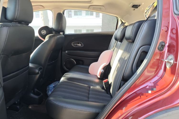 Used Honda Vezel 2015 1.8L CVT 2WD Luxury Model
