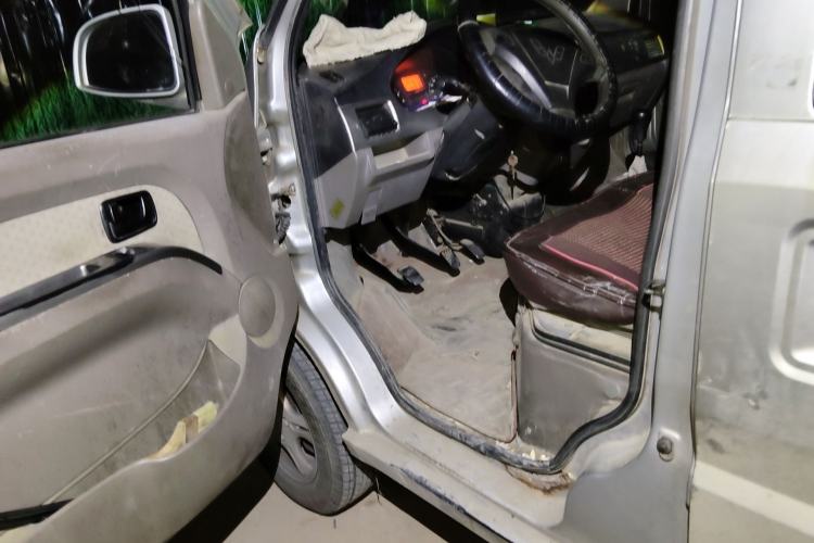 Used Wuling Rongguang 2011 1.2L Standard Version
