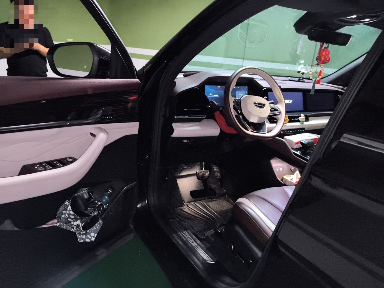Geely Auto Monjaro L 2021 2.0TD DCT EVO Two-Wheel Drive Prestige Version — снимка 16