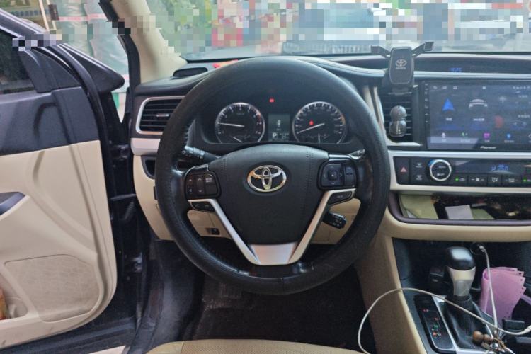 Used Toyota Highlander 2015 2.0T Four-Wheel Drive Luxury Edition 7-Seater Steering Wheel