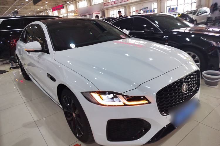 Used Jaguar XFL 2021 XFL 2.0T P250 All-Wheel-Drive Shimmering Black Sport Edition
