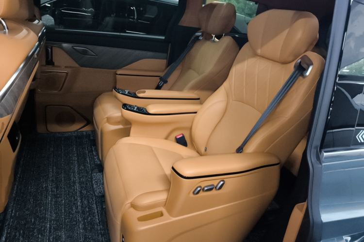 Used Wey Gaoshan 2025 Four-Wheel Drive Alpine 8
