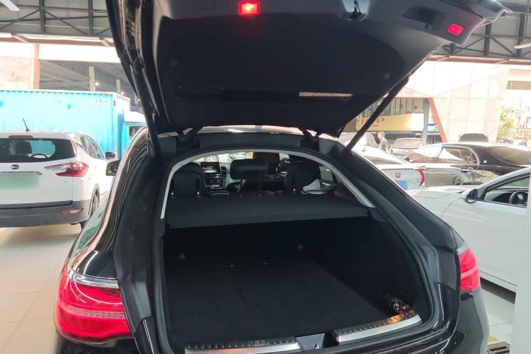 Used Mercedes-Benz GLE Coupe 2017 GLE 400 4MATIC Coupe SUV
