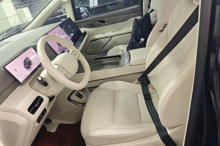 Used Wey Gaoshan 2025 Four-Wheel Drive Alpine 9 Left Front Seat