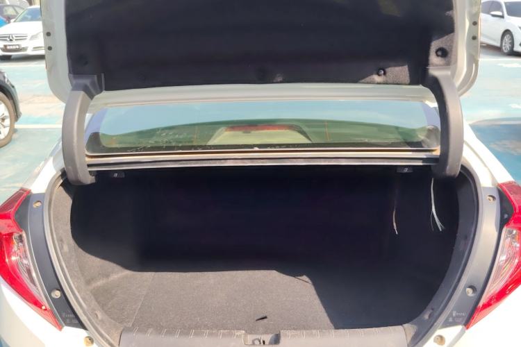 Used Honda Civic 2016 220TURBO CVT Luxury Edition
