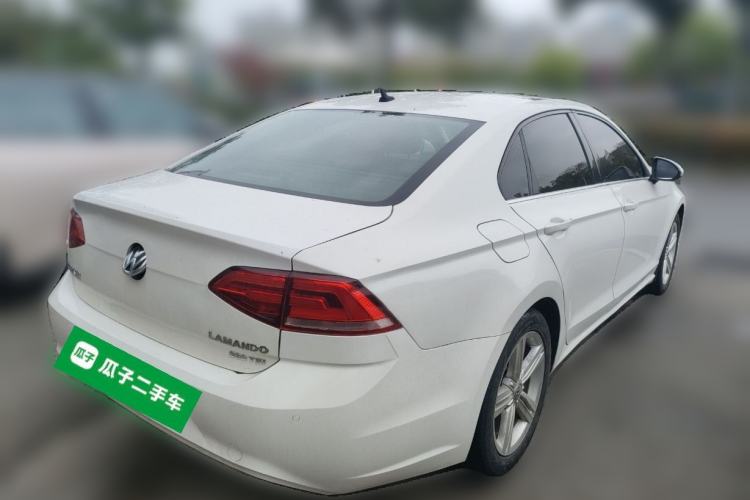 Used Volkswagen Lamando 2017 280TSI DSG Comfort Edition Rear Right 45 Deg