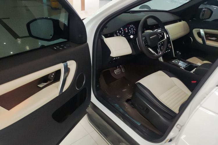 Used Land Rover Discovery Sport 2022 Revised Version 249 PS R-Dynamic S Performance Edition 5 Seats Driver Seat