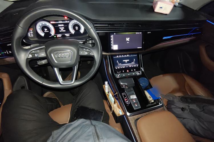 Used Audi Q7 2021 55 TFSI quattro S line Sport model
