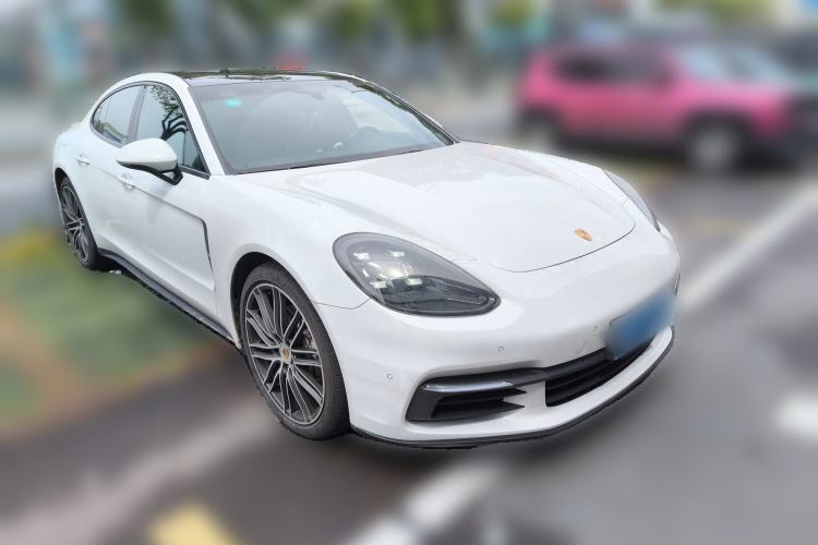 Used Porsche Panamera 2017 Panamera 3.0T Front Right 45 Deg