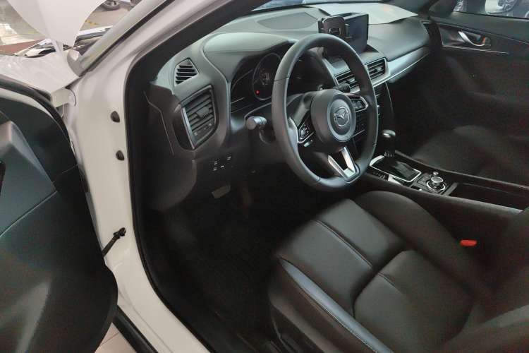 Used Mazda CX-4 2021 2.0L Automatic Two-Wheel Drive Blue Sky Luxury Edition