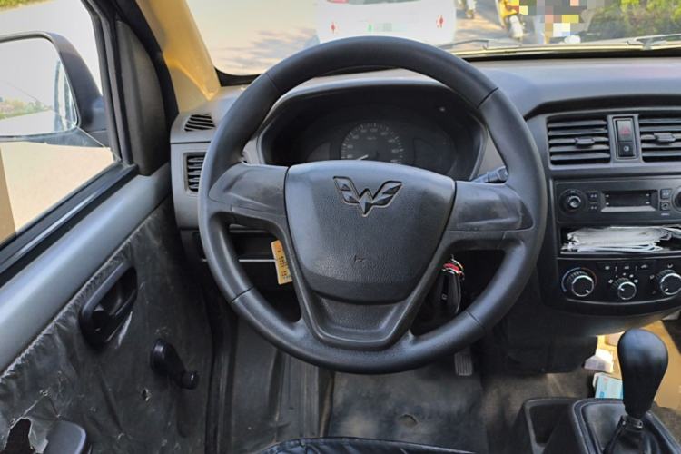 Used Wuling Rongguang 2020 1.2L S Base Model China VI Steering Wheel