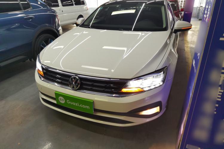 Used Volkswagen Lamando 2019 230TSI DSG Fashion Edition China VI
