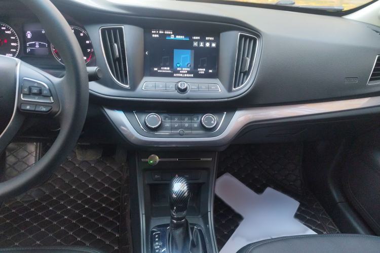 Used Roewe 360 2018 PLUS 1.5L Automatic Luxury Edition