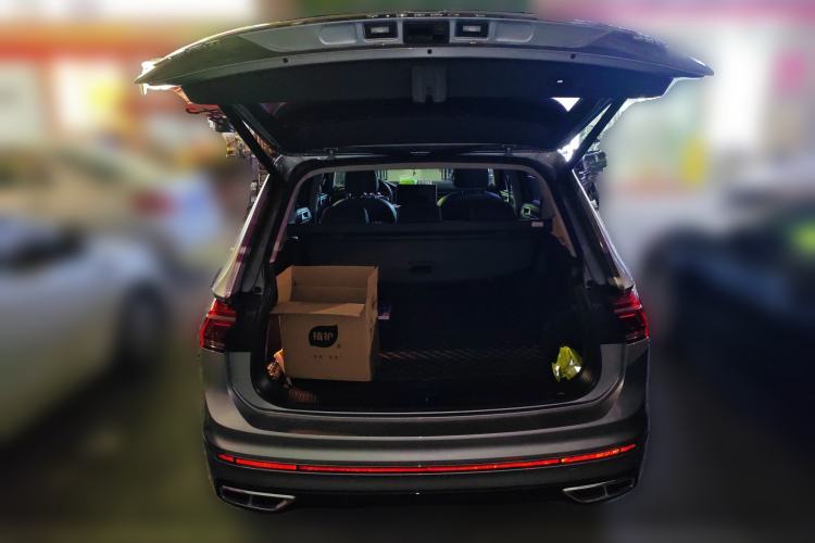 Used Volkswagen Tiguan L 2022 330TSI Automatic Two-Wheel Drive R-Line Enhanced Edition