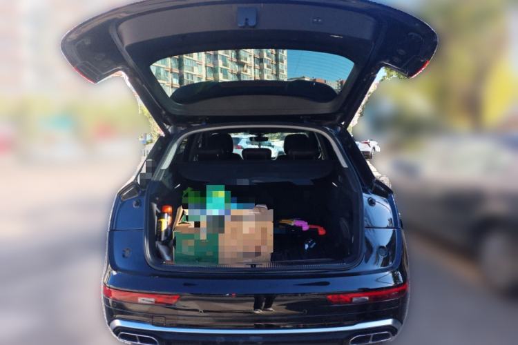 Used Audi Q5L 2022 Updated Version 45T Luxury Prestige Edition Trunk
