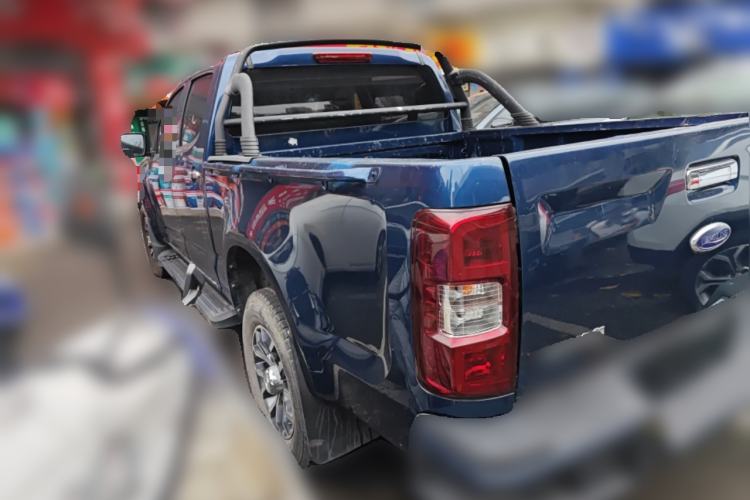 Used Isuzu TAGA 2018 3.0T Four-Wheel Drive Luxury Edition