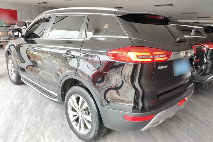 Used Geely Auto Emgrand X7 Sport 2016 2.0L Manual ZhiShang Version Exterior 2