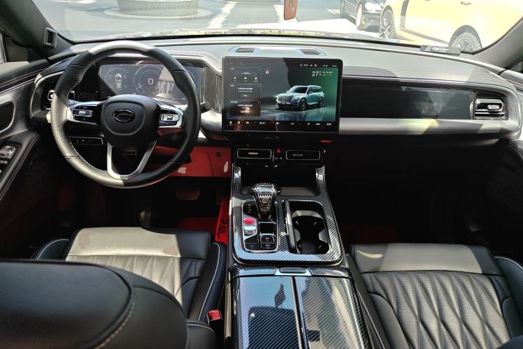 Used GAC Trumpchi GS8 2022 Linghang Series 2.0 TGDI Two-Wheel-Drive Luxury Smart Connectivity Version (7 Seats)
