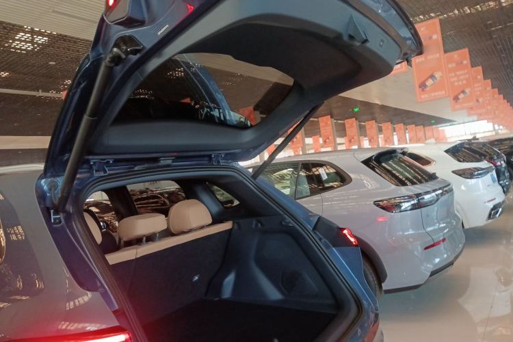 Used Geely Galaxy Galaxy Xingjian 7 EM-i 2025 120km Flagship Edition