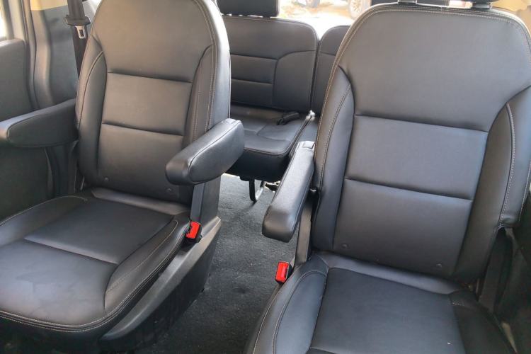 Used Jinbei F50 2017 1.6L Manual Luxury Model
