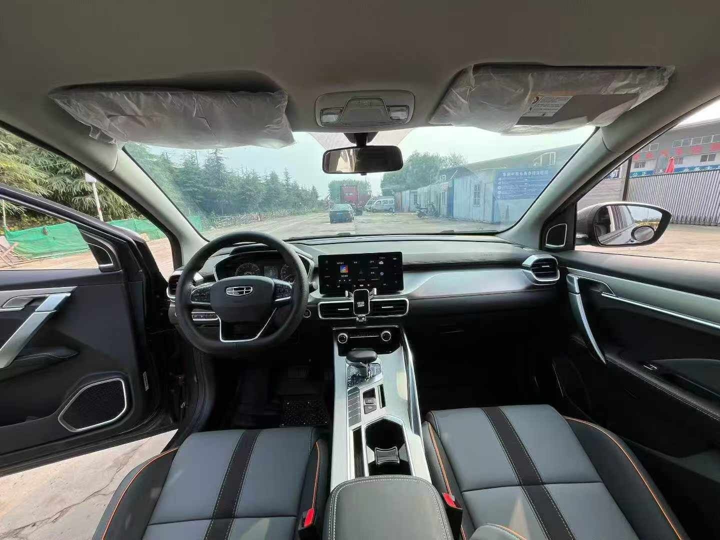 Geely Auto Coolray 2024 1.5T DCT Longteng Edition — снимка 12
