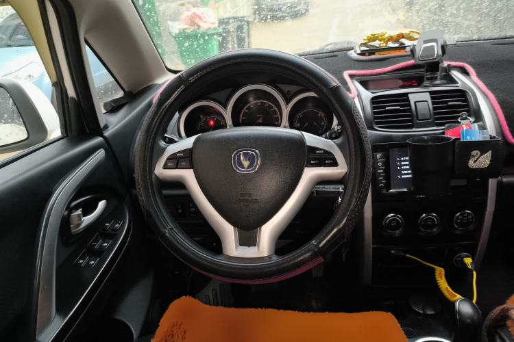 Used CHANGAN CX20 2014 1.4L IMT Sunroof Navigation Version China IV Standard