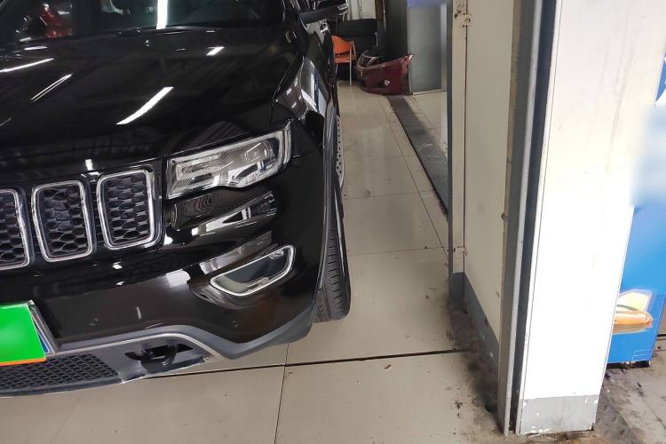 Used Jeep Grand Cherokee 2016 3.0L Comfort Navigation Edition