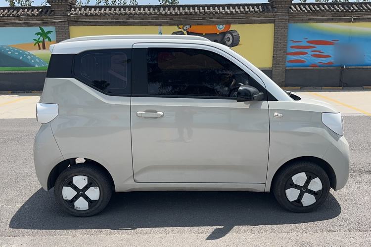 Used Wuling Hongguang MINIEV 2024 3rd Generation 215km Advanced Version