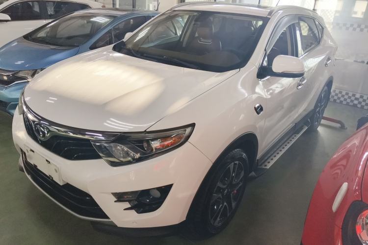 Used Soueast DX7 2017 1.5T Automatic Glory Edition