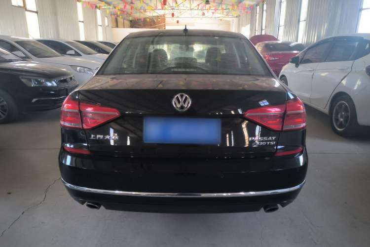 Used Volkswagen Passat 2017 330TSI DSG Luxury Edition
