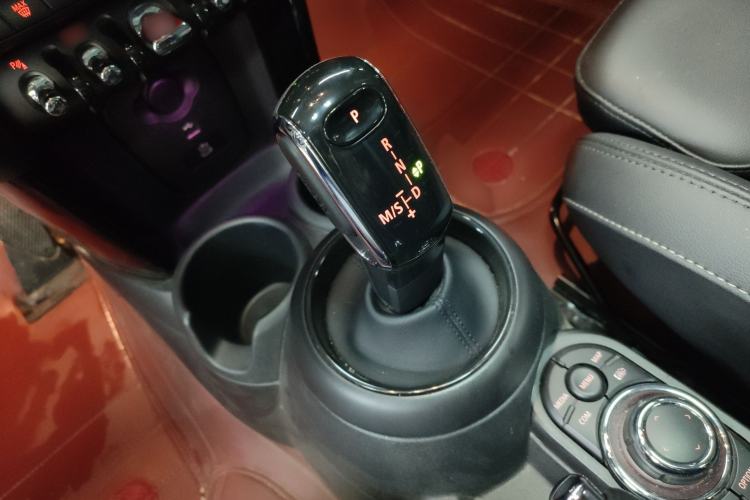 Used MINI MINI 2023 1.5T COOPER Artist