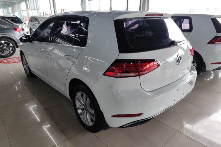 Used Volkswagen Golf 2018 1.6L Automatic Comfort Model Rear Left 45 Deg