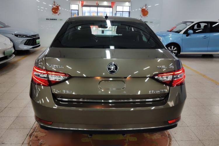 Used Skoda Superb 2016 TSI330 DSG Smart Drive Edition
