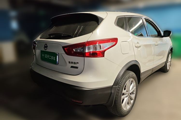 Used Nissan Qashqai 2016 2.0L CVT Elite Edition Rear Right 45 Deg