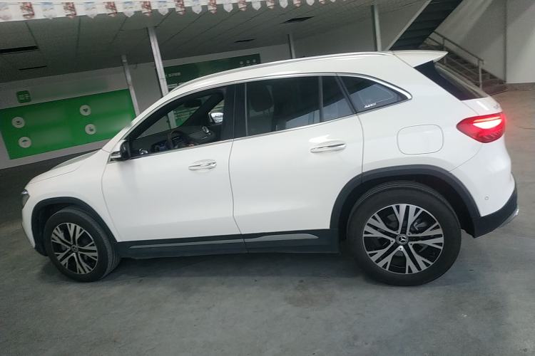 Used Mercedes-Benz GLA 2024 GLA 220 Left Side