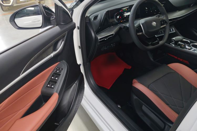 Used CHANGAN Eado 2024 PLUS Blue Whale NE 1.4T GDI DCT High-Energy Edition
