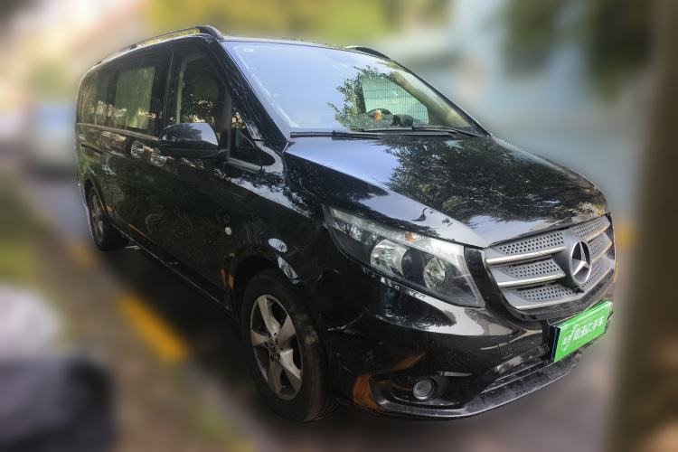 Used Mercedes-Benz Vito 2018 2.0T Elite Version 7 Seats China VI Emission Standard
