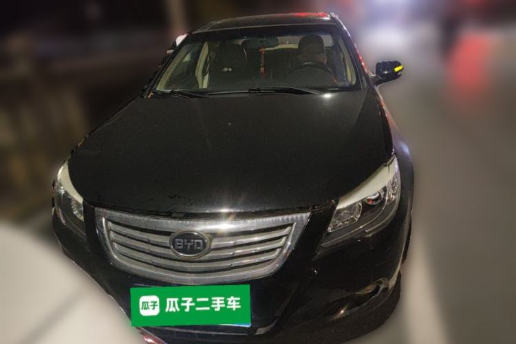 Used BYD G6 2012 2.0L Manual Luxury Version
