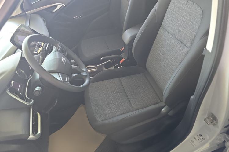 Used Chevrolet Trax 2019 Redline 335T CVT Trendy Version China VI Standard Left Front Seat