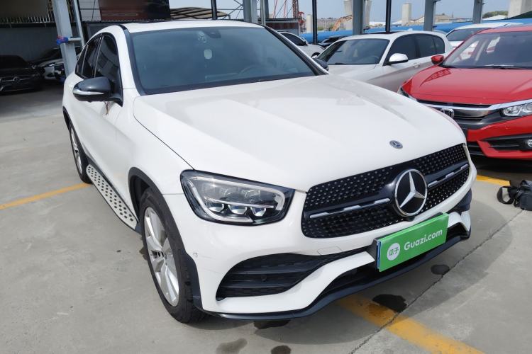 Used Mercedes-Benz GLC Coupe 2020 GLC 260 4MATIC Coupe SUV Front Right 45 Deg