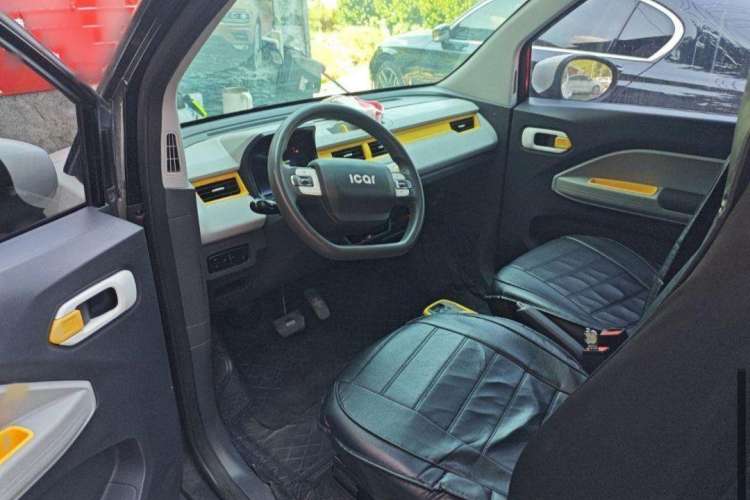 Used Chery New Energy QQ Ice Cream 2022 170km Sundae Phosphate Lithium-Ion
