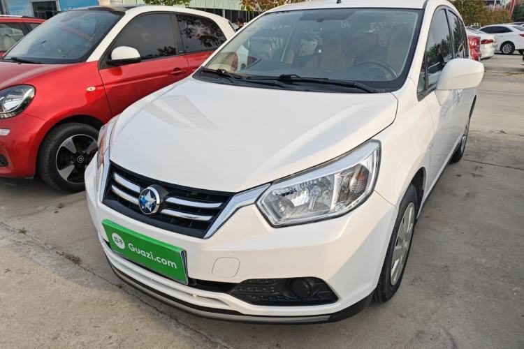 Used Venucia R50 2015 1.6L Manual Fashion Edition