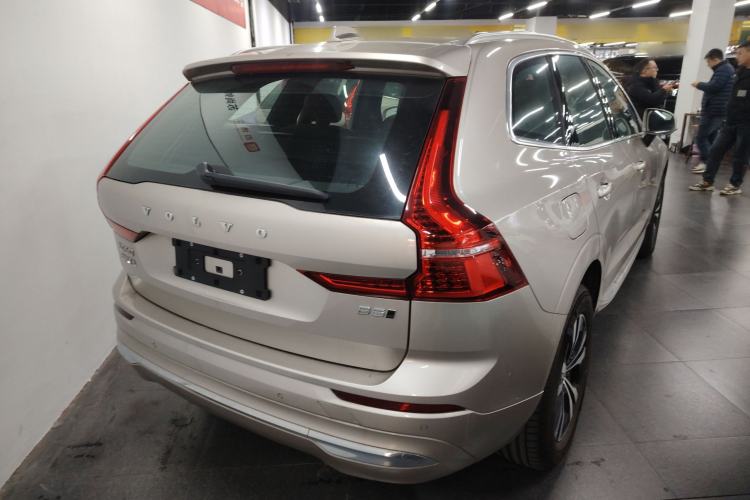 Used Volvo XC60 2025 B5 4x4 Smart Luxury Edition
