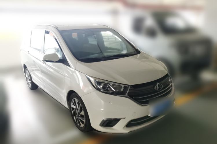 Used CHANGAN KAICHENG Oushang A600 2018 1.6L Automatic Elite Model Front Right 45 Deg